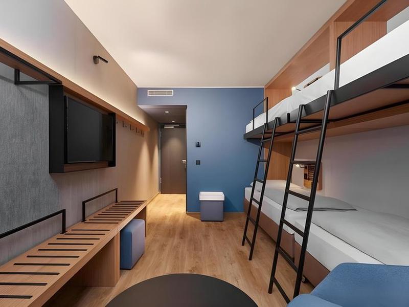 6512CBA7D33B57725224E526FFFA627E