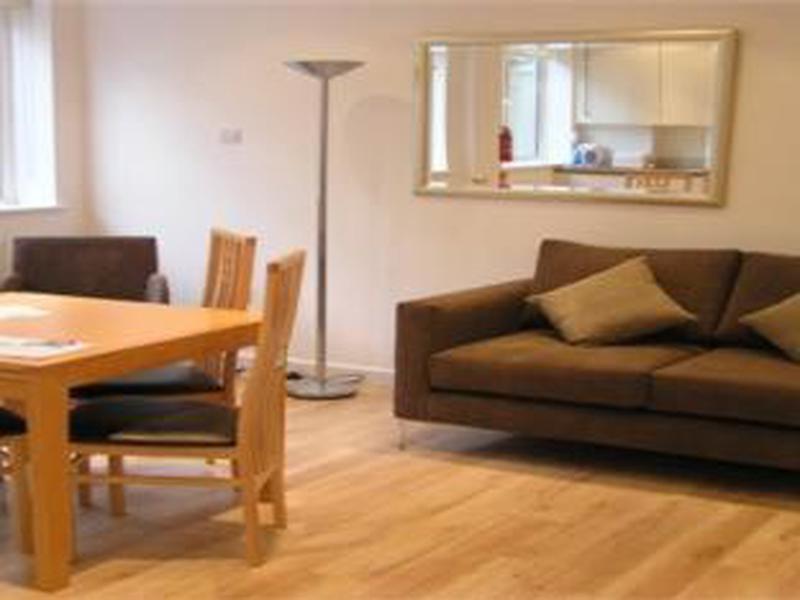 AD9F919115BCE892D89BAEFCE0B86EAB