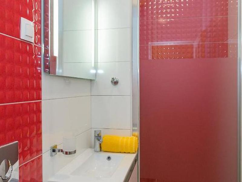 C969570E4E74CD46AC142FDDF1C5E377