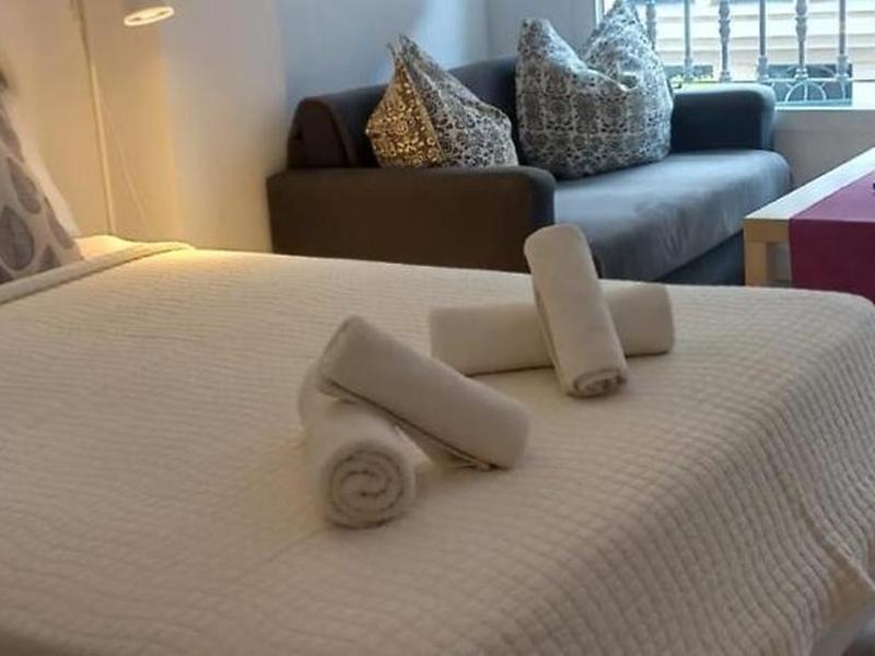 E334B35FCAAC9BBFF89815066EE9C64C