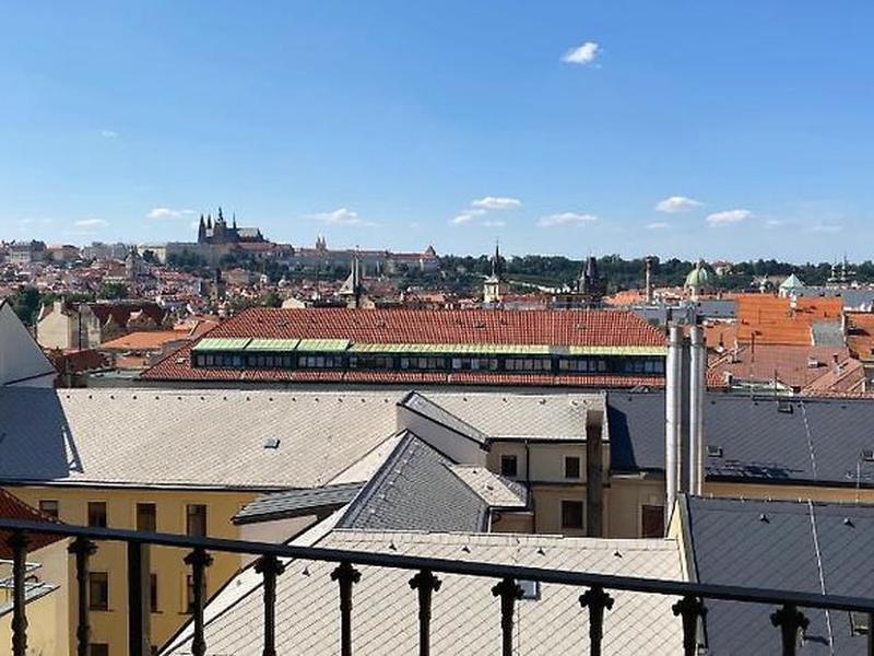 1EAFCD680710B48005FB0A51551432F5