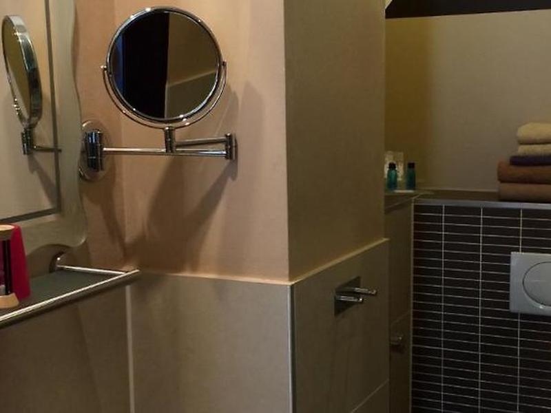 FE63087D4D9C9F3CF103FE4C1AECDF18