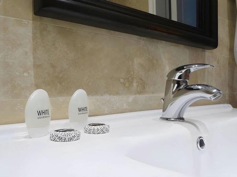 B92053529BD7CB6C891633D28A0CB608