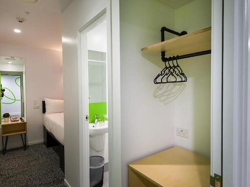 258DB0163583E4601E586E11AA70C89A