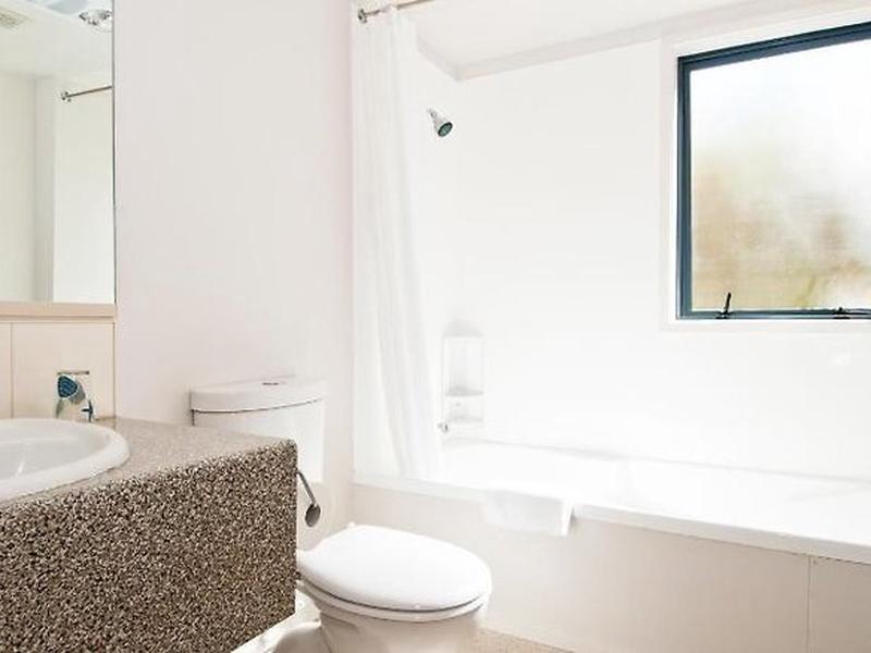 9B5BC94FD1AD53C64CF95E4E5744B695