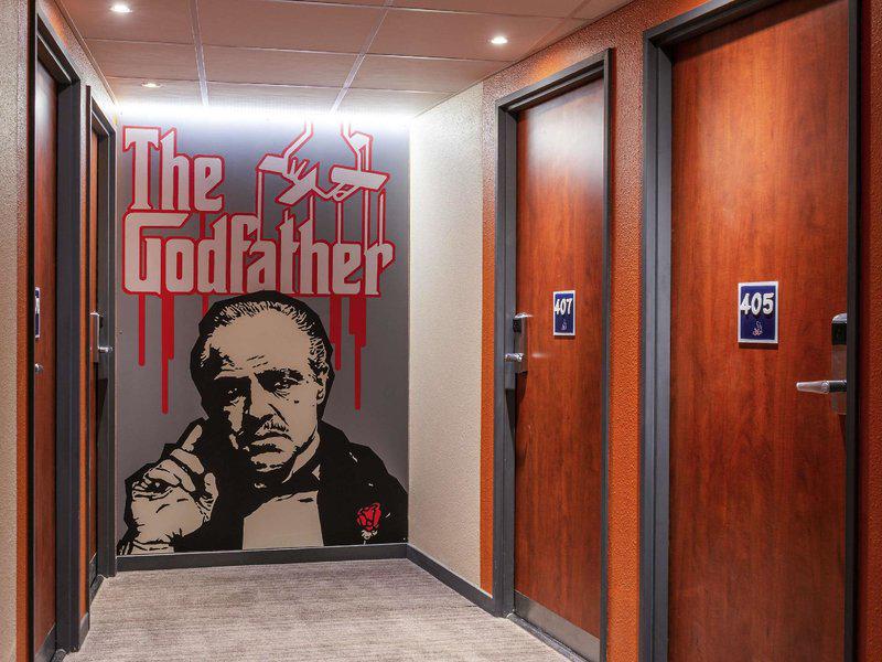 89AE467F9968C420E58D6AE9BFC40DDE