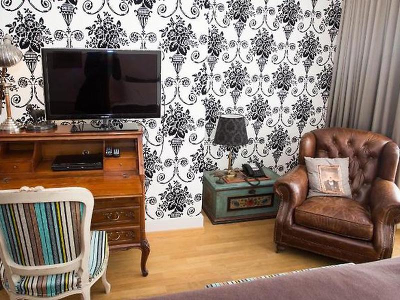 6EE5A062211A4943F1E8E92D7EA34BED