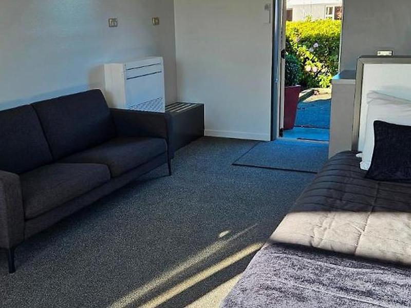 99BE9B8E1A0BD90F81F5C41A2BE5652A