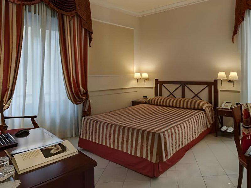 AC7439BF8857E128F68202A802FDA551