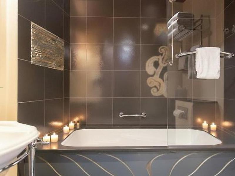 9B4AD1A391BBFC03B90DA13094E65DD0