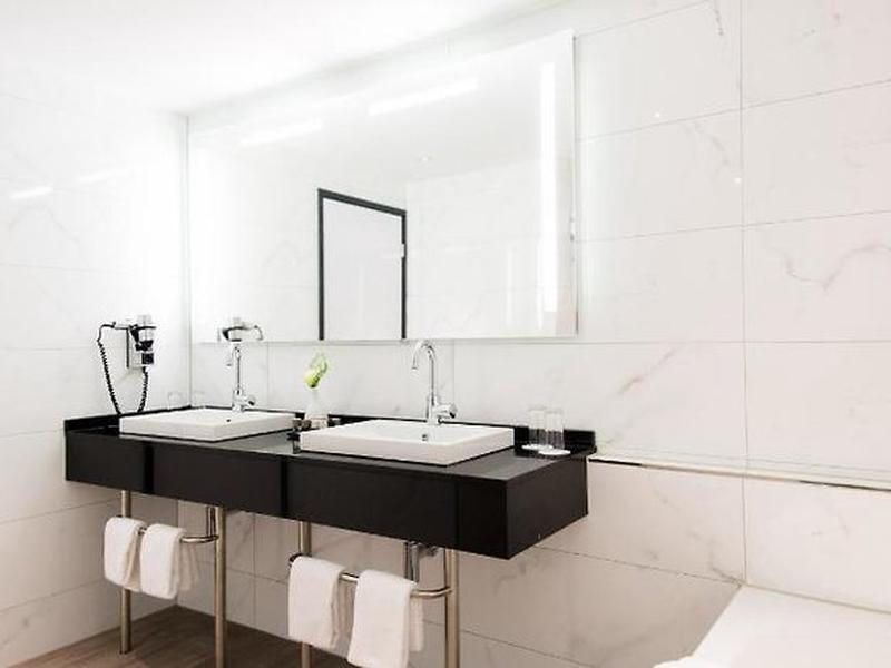 4707AAF4B0D8A81308FEB43D91378E43