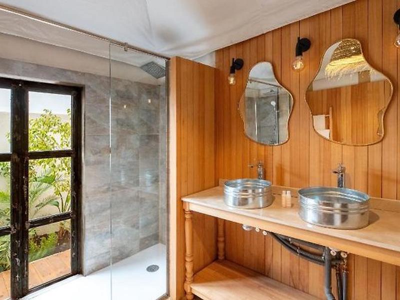 045BFC789D0B4FDA9408E595064E38D4