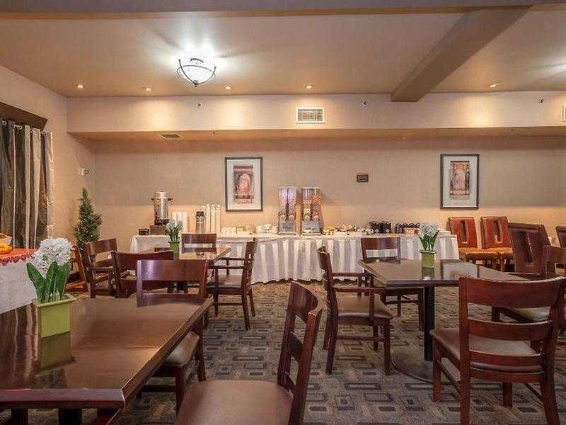 70B3ABC3B56232B74598B33E68824C4F