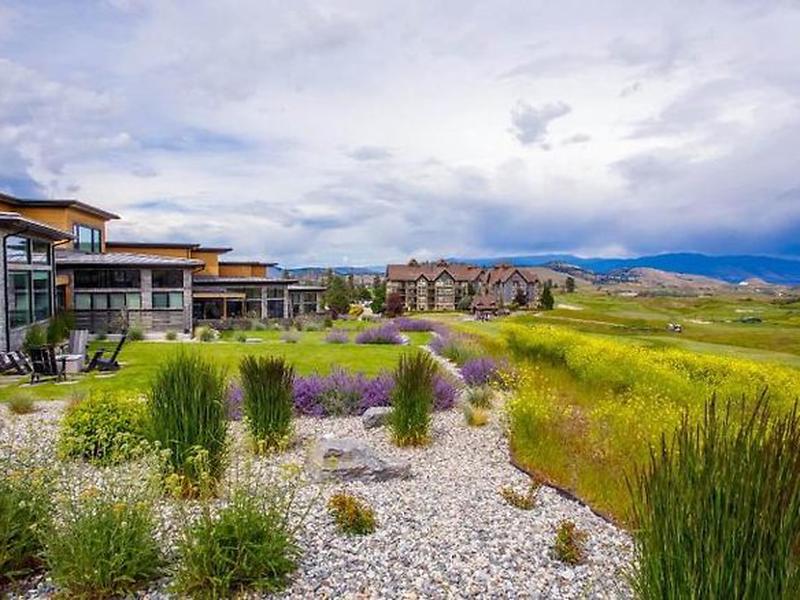 F3CDF77AE6A9C1707DAD12B5E1A7CDC0