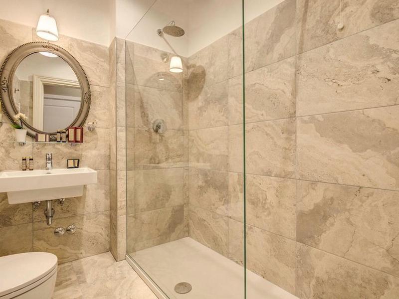 32B0AFEB19245D3629EA877F0886F7EC