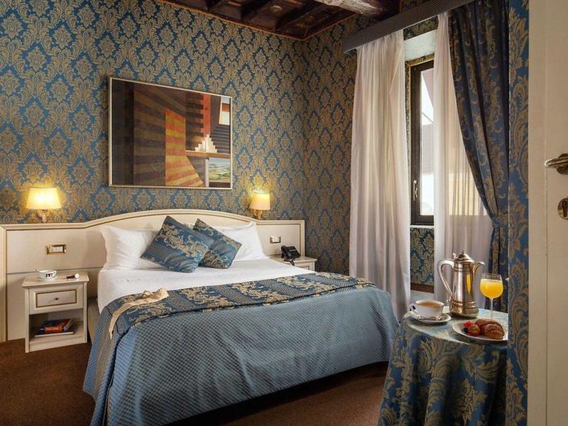 4B2E518CDCDE04406285EBDDBA90F3B1