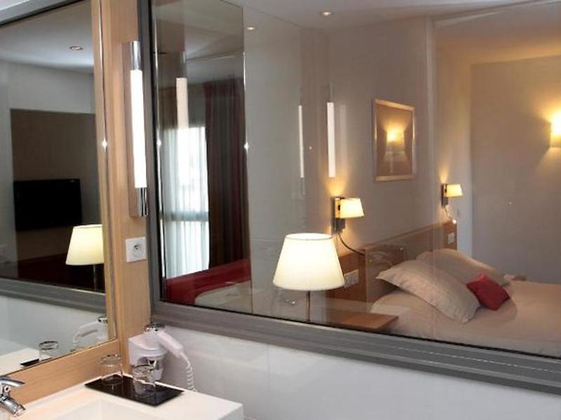 32FE15B9C7F2467DD374B38BCEDB3ED0