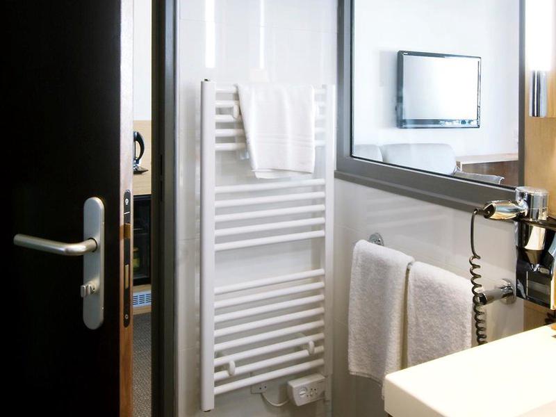 0EB3DE16CF35445879932975F16613C2