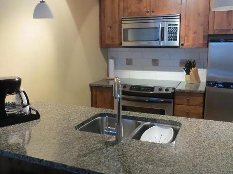 611379B9D092AFAAB65ED0E8CEB42267