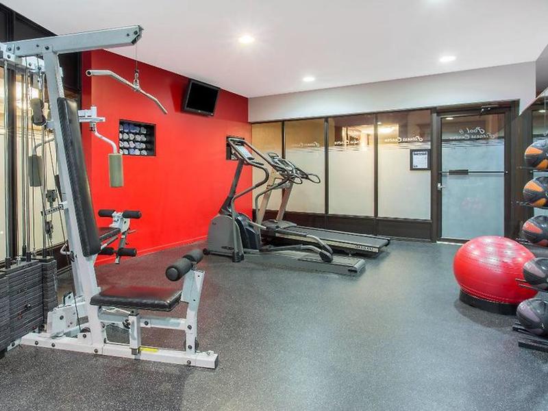 07CBD86F6E353964BB7EFE59FDF0A860