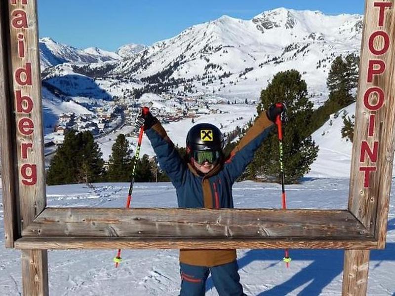 E1A94B0C31C397ACB408E972BD9FD3F5