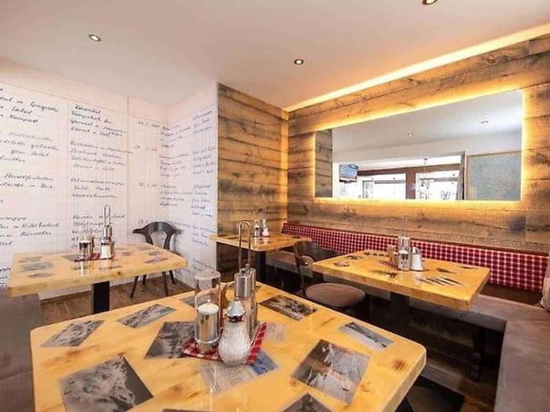 02F8E0C7B2BA36E92A2EF918F796AF29