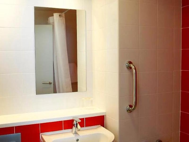 FC210F29472D26A37B3CAC225901EEA8