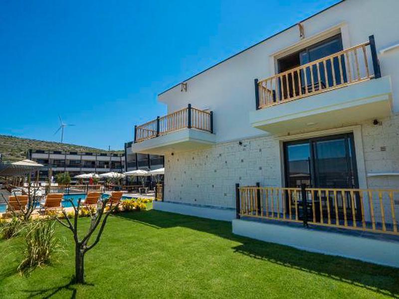 0E33CE964F5F08798151ADEEEBEC63B8