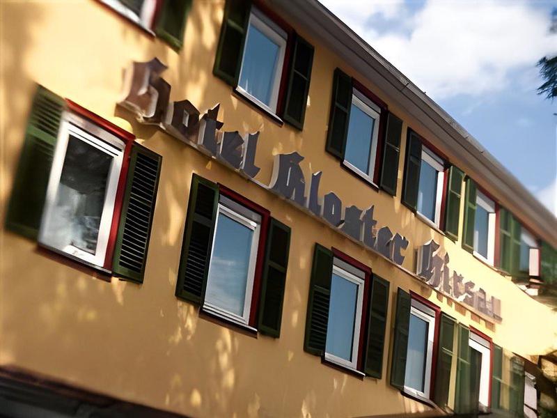 F70286E409E91811653AB6F8F9D6D0D1