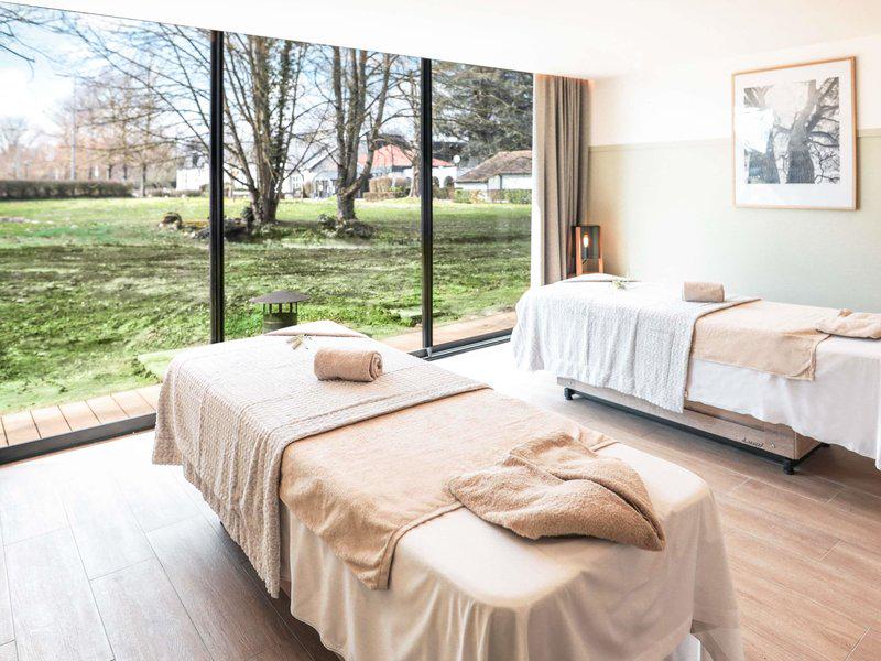 21887711D2D683C42E1A84F5EC042C59