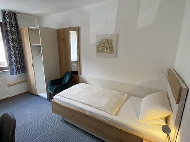 42B54E2D746C7EAEC07B691AE71153C4