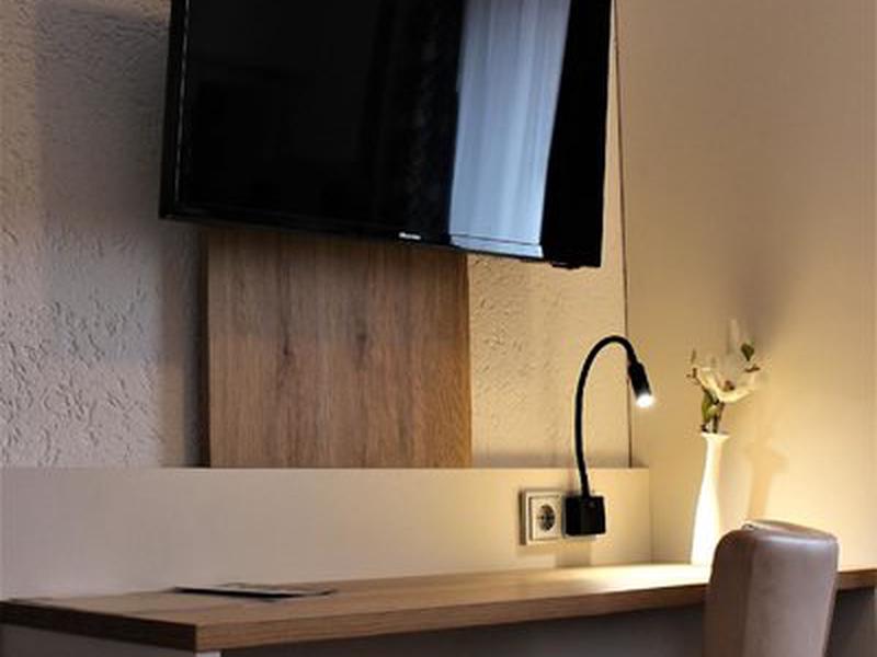 E15443661B4D657BBA17240102EF91B9