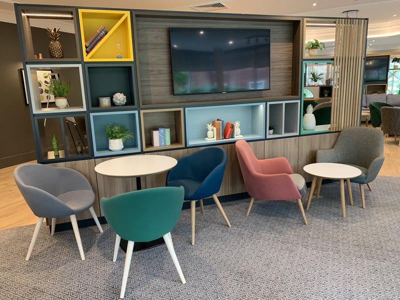 AF08128CCFB21280DBEDDA9EE4CC4018