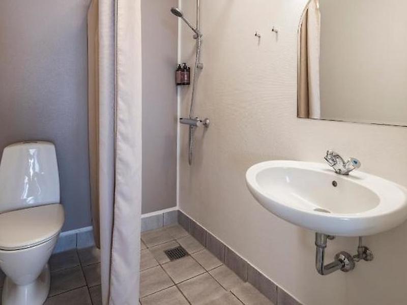 728D8B69B85DCBFC1224128944C4B7A3