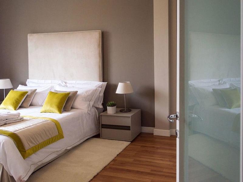 Como Lake Suites