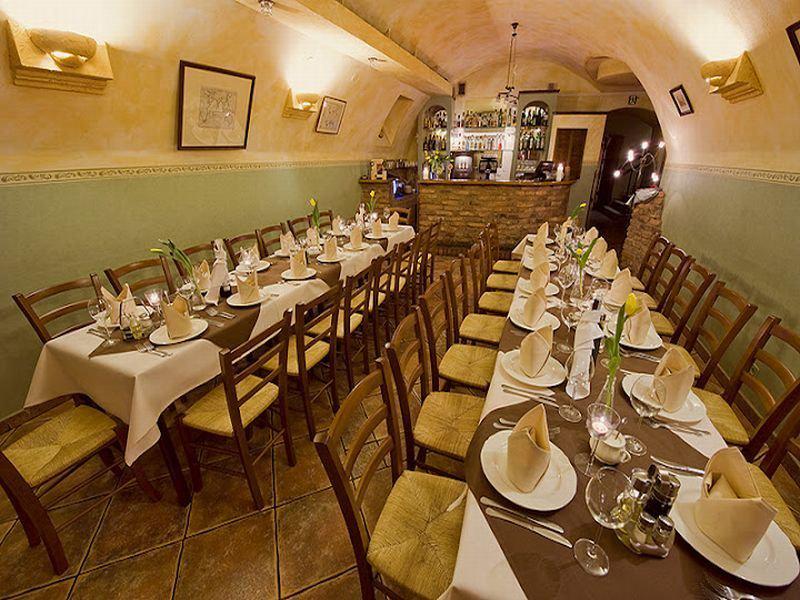 F0782003EBF87A635169DAC29D3B3B81