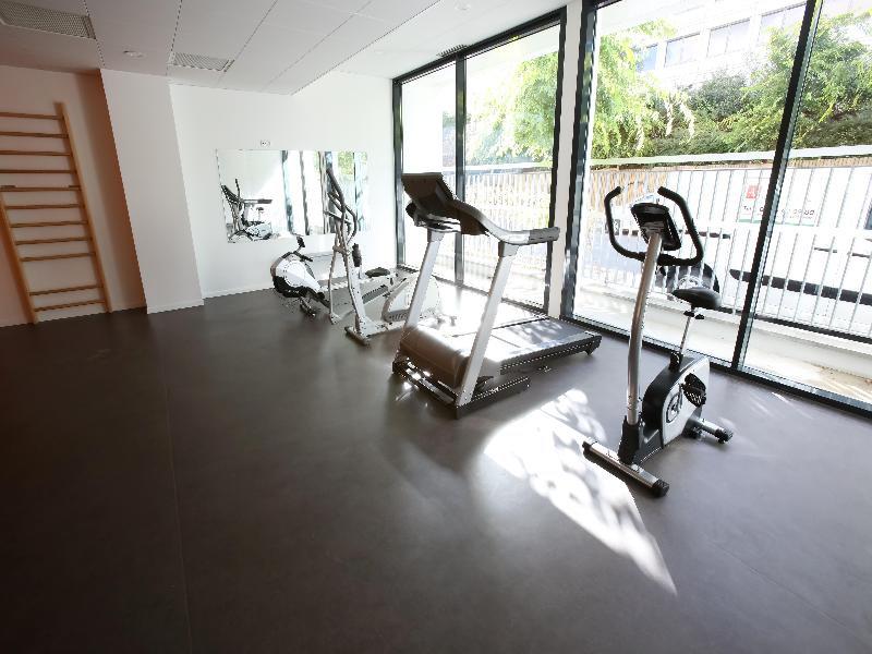 BFBCDF1ED3C6C59D4FC20E30BFF33918