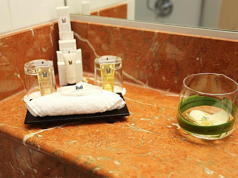 E6E1567059F186F213AC38A49AE59E4A