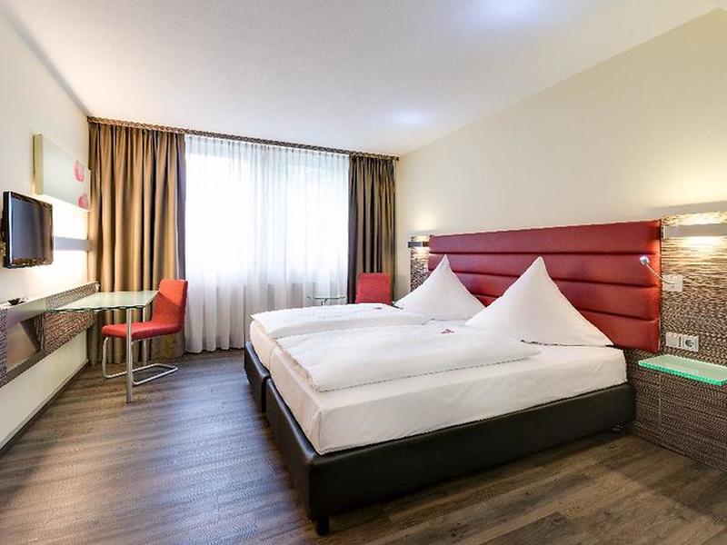 5DC49D381F3E2AEB3F582CDE539ADA65