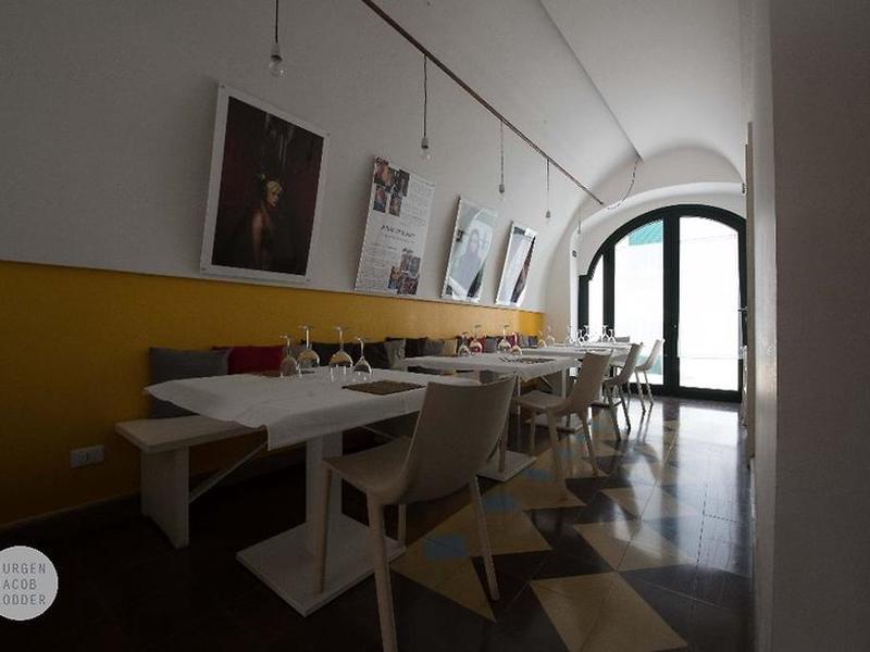 22213051FCA2243C36F97C5109244F1F