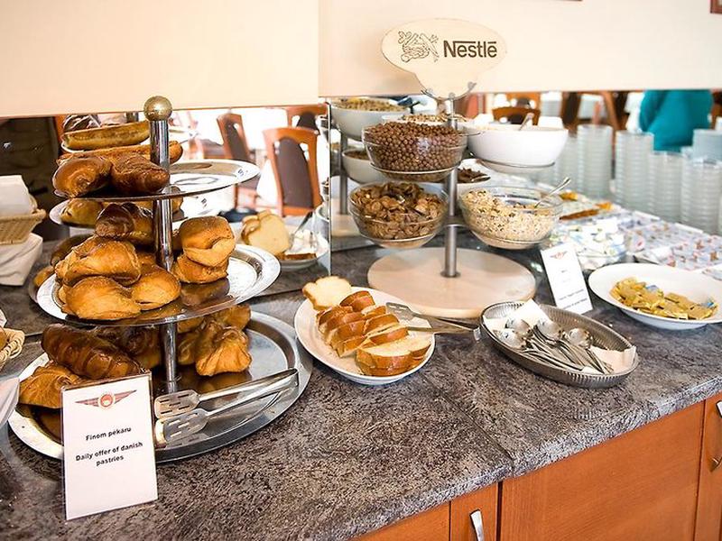 9EE37F143DB0FB08AAB6640BB10AA9D2