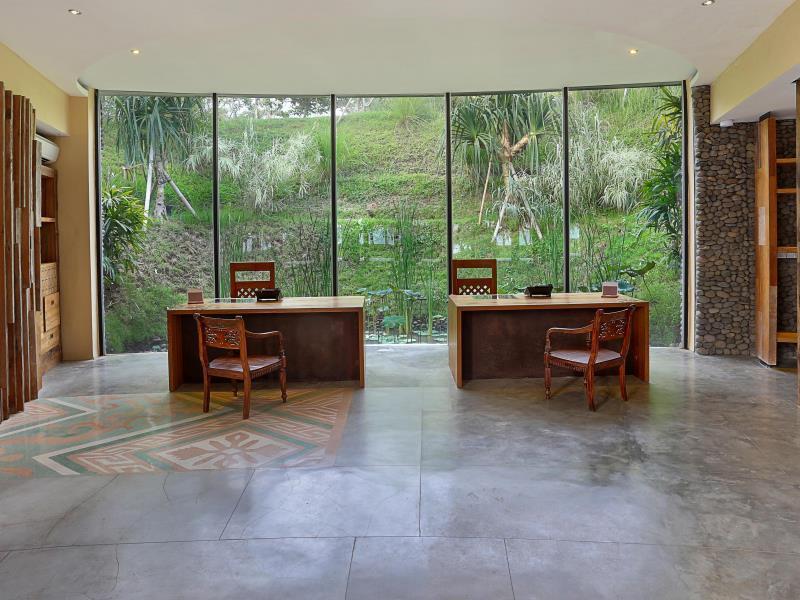 DCCE97561F82D1C03DDB998668DCF1E1