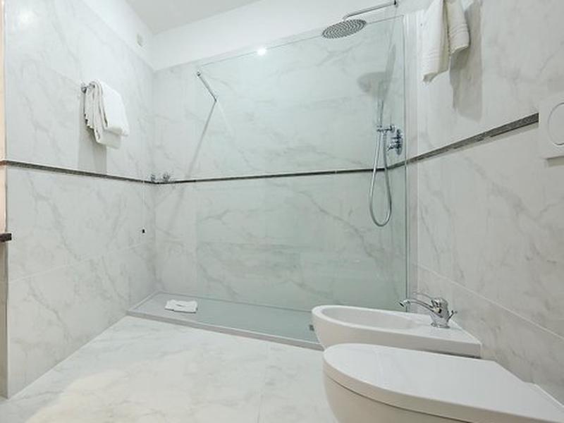 246F2C627CB31EA77684CE2BBF70E9B6