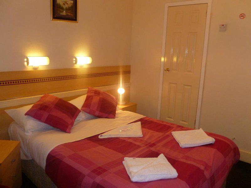 866B2BE08ABFBFC370295581E33C7BC2