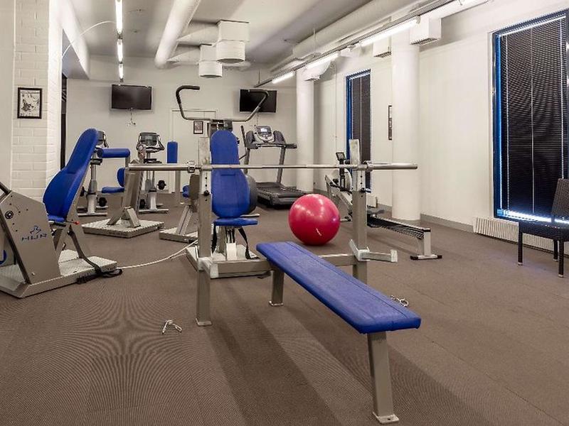 AEC65A1AC860D95E1C27ED04AF19147A