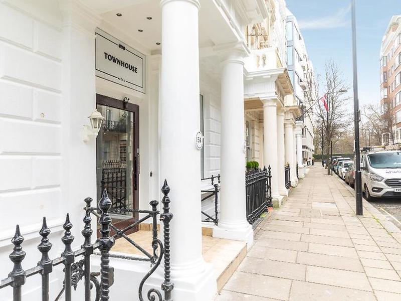 73D0B7F616208375582DB852BFCC4B03