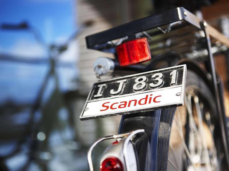 B79CAAB37B58065E84E2FB62D33D8D14