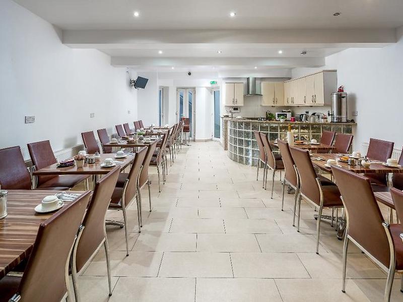 FD79EE9173A0AAC2D35D3682A1953D8F