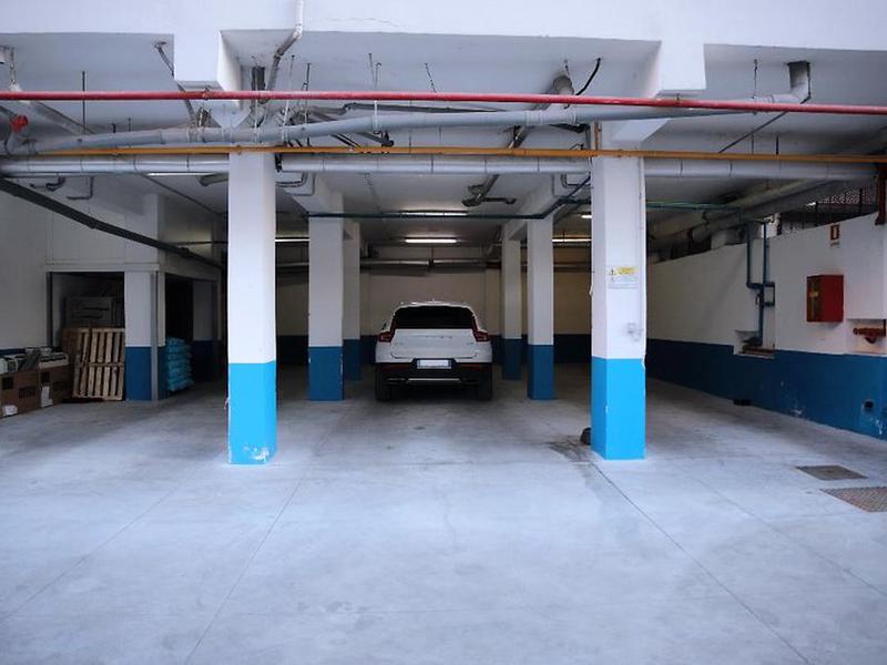 7D2CB03DABF6E55DBE75896F1FF2F6EA