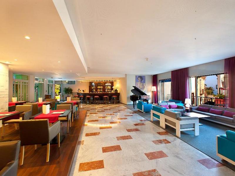 6652CB7DEB4C2FB9ABD3C854D83F1FFC